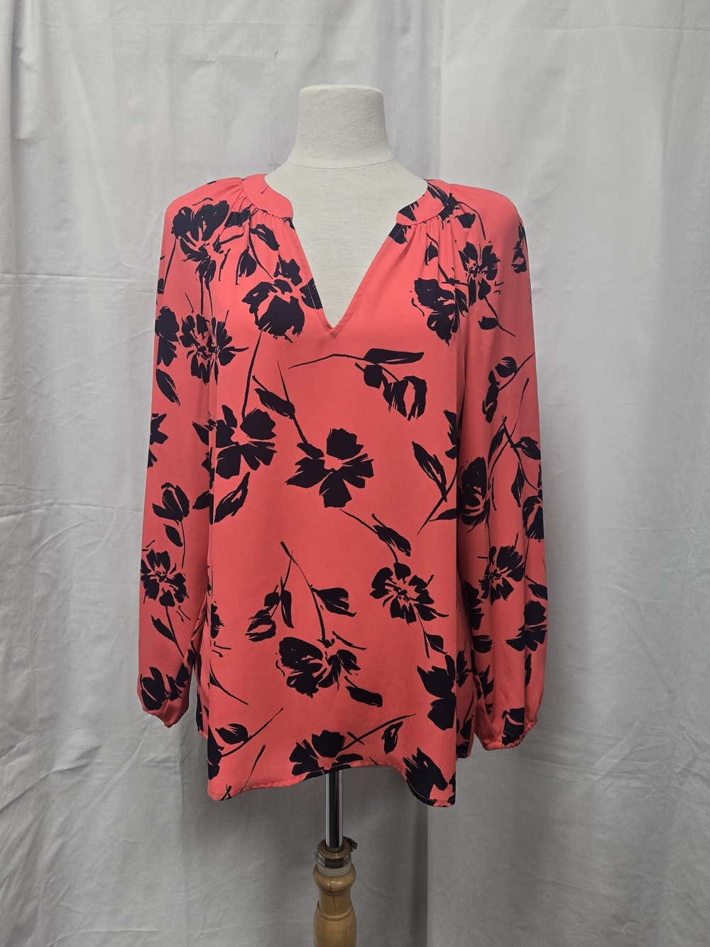 Kasper Pink Floral V-Neck Blouse